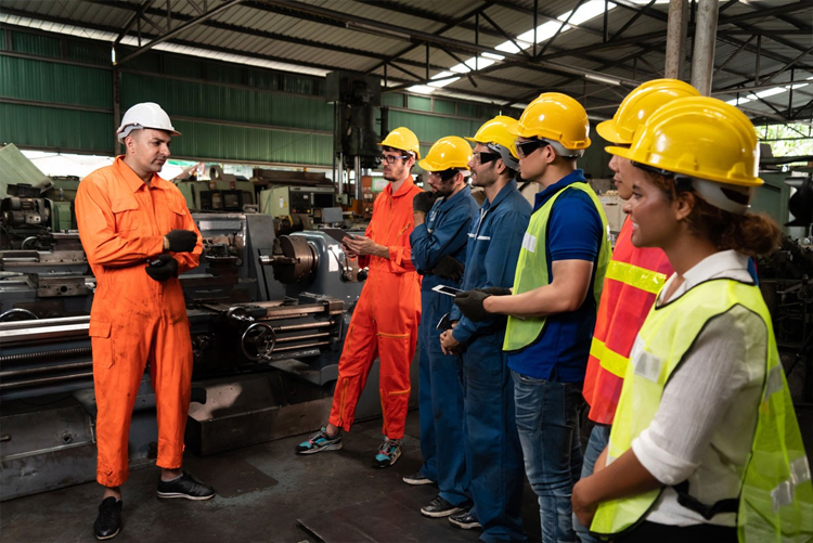 TRAINING AND DEMONSTRATION OF EQUIPMENTS